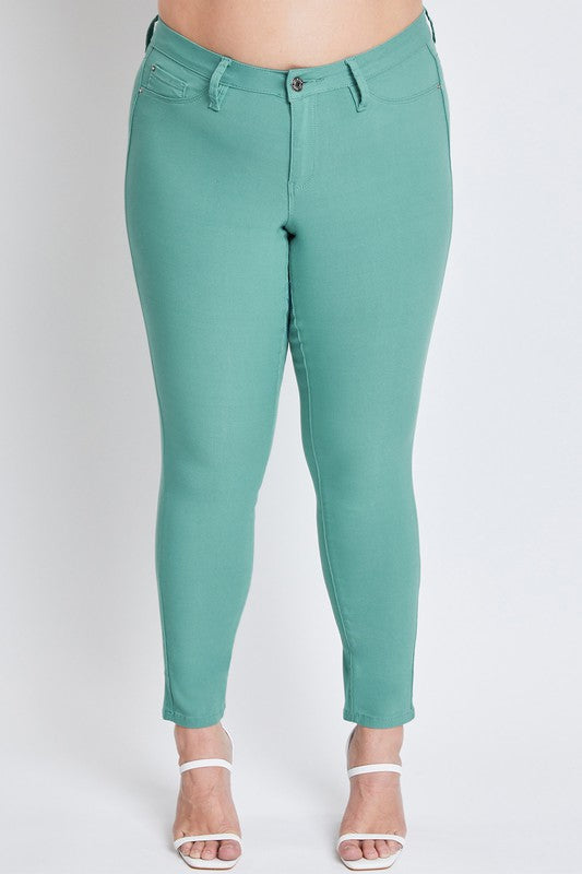 Junior Plus Size Hyperstretch Skinny Jean