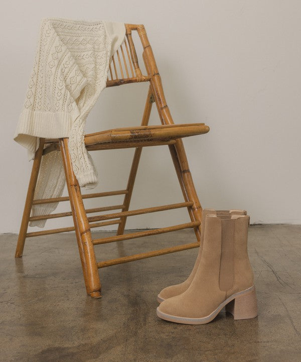 Chelsea Heel Boots