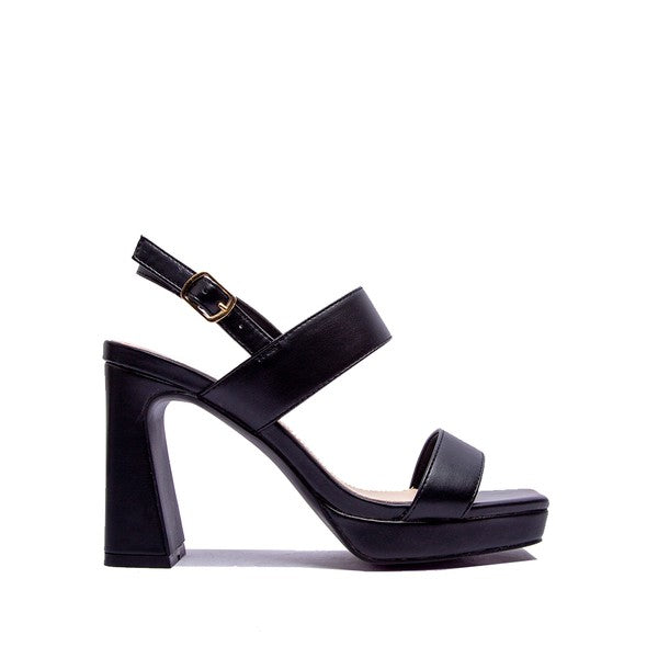 Quidditch Krisha 04x Strap Heels