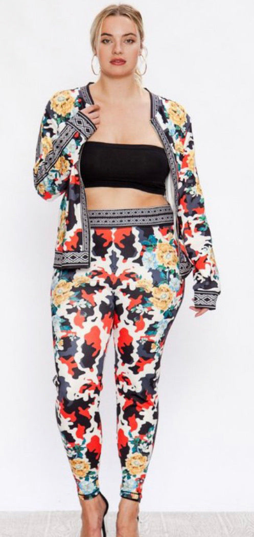 Plus Size Camo Floral Tracksuit Set
