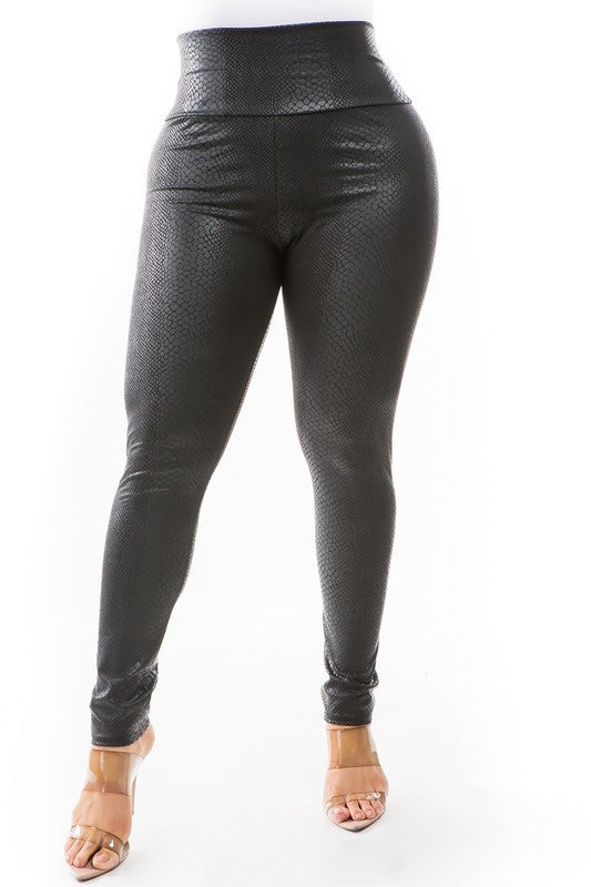 Plus Size Black Snake Print Leggings