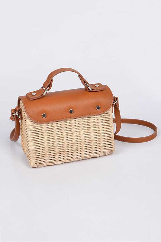 Contrast Flap Summer Straw Swing Bag