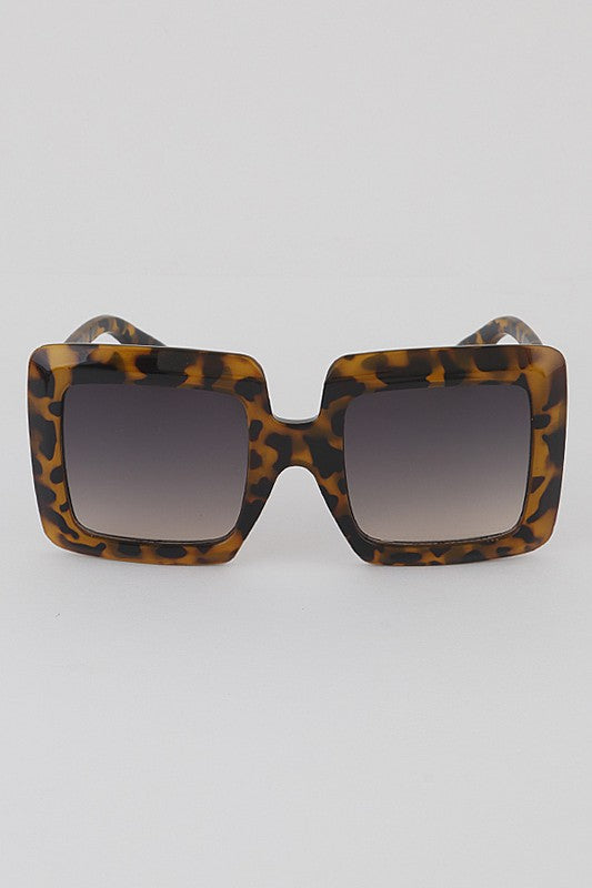 Ms. Diva Wide Frame Square Sunglasses